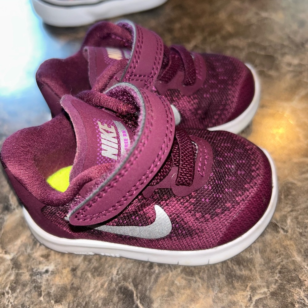 Nike Kids Sneakers - Purple and Silver